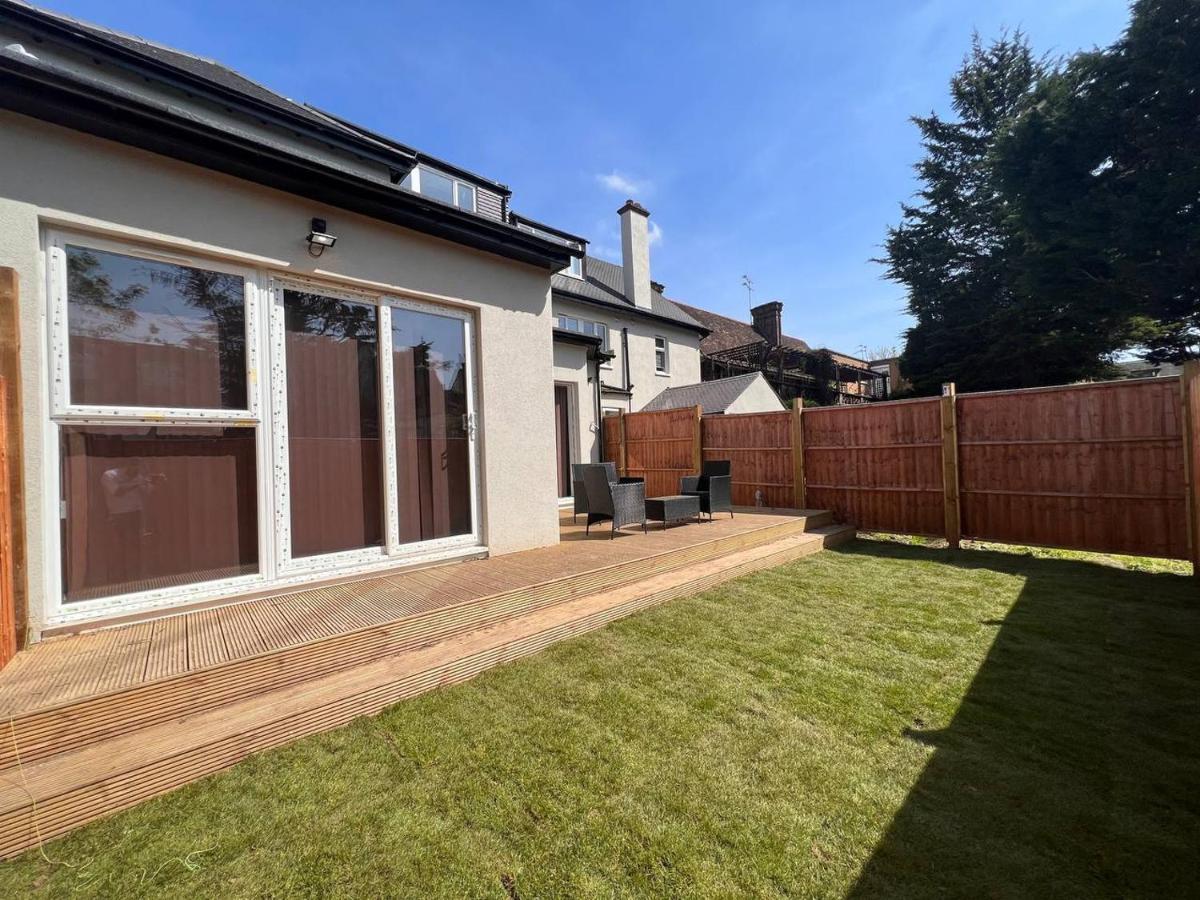Star London Finchley Road 3-Bed Escape With Garden Lejlighed Eksteriør billede