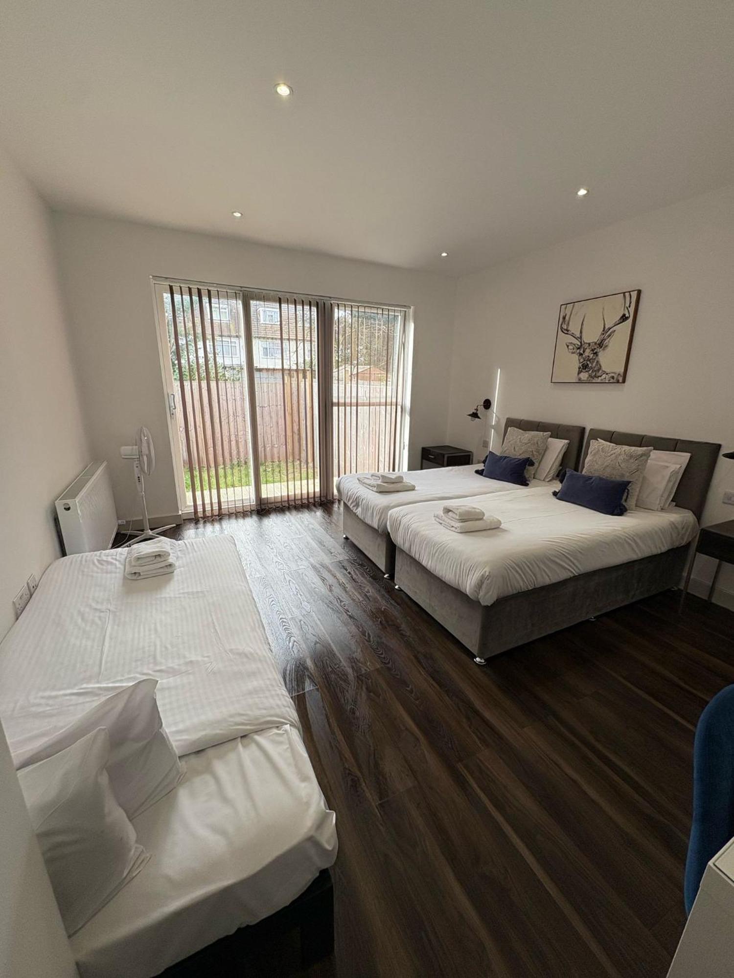 Star London Finchley Road 3-Bed Escape With Garden Lejlighed Eksteriør billede
